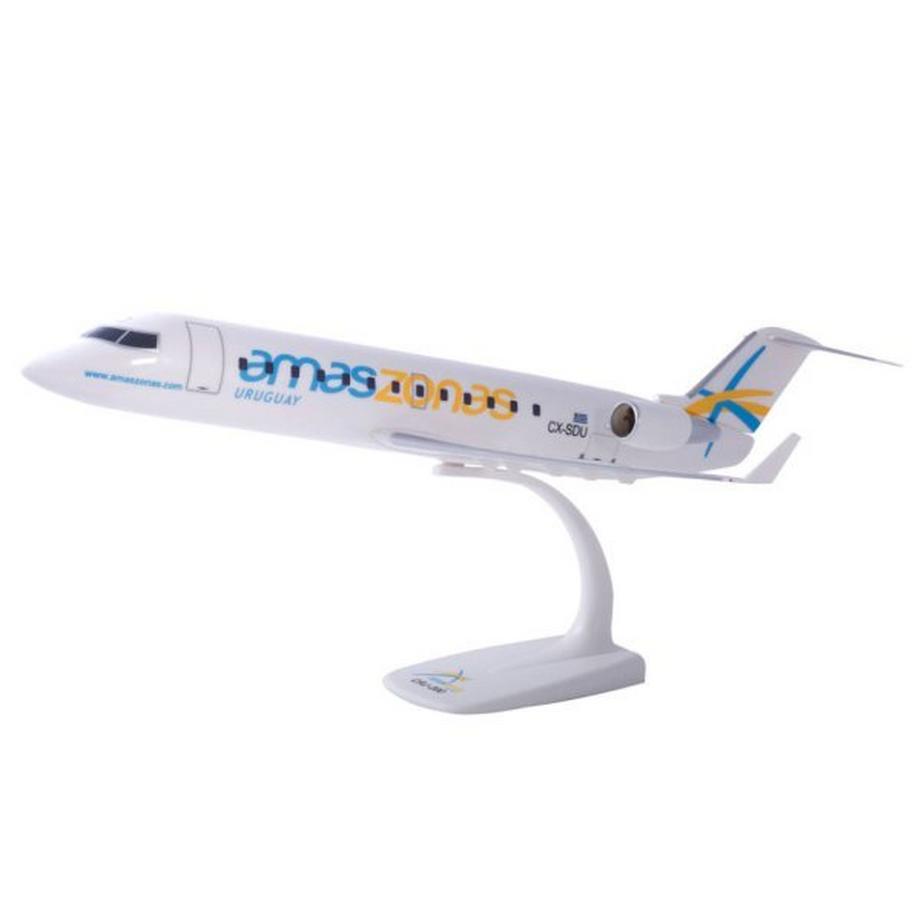 Herpa Snap-Fit Flugzeugmodell Amaszonas Uruguay Bombardier CRJ-200 (1:100)