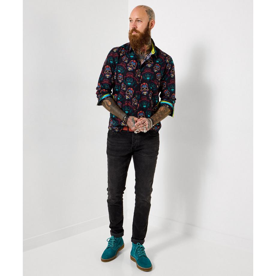 Joe Browns Hemd mit neonfarbenem Totenkopfmuster  