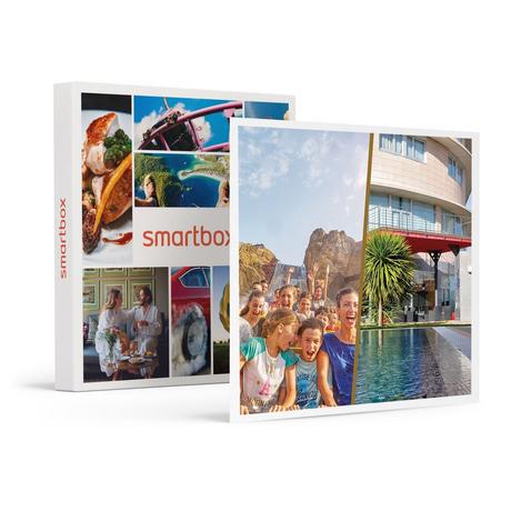 Smartbox  Divertente giornata a PortAventura e Ferrari Land con 2 notti in hotel 4* per 2 - Cofanetto regalo 