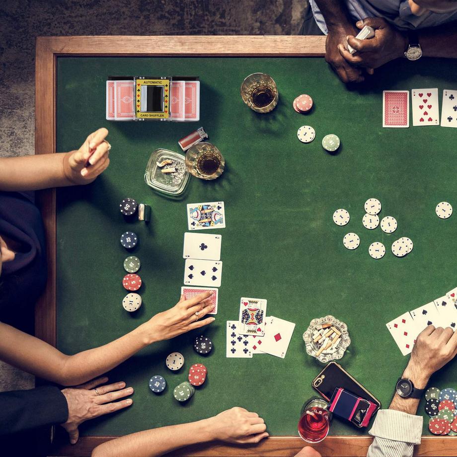 B2X  Automatischer Kartenmischer für 6 Decks 