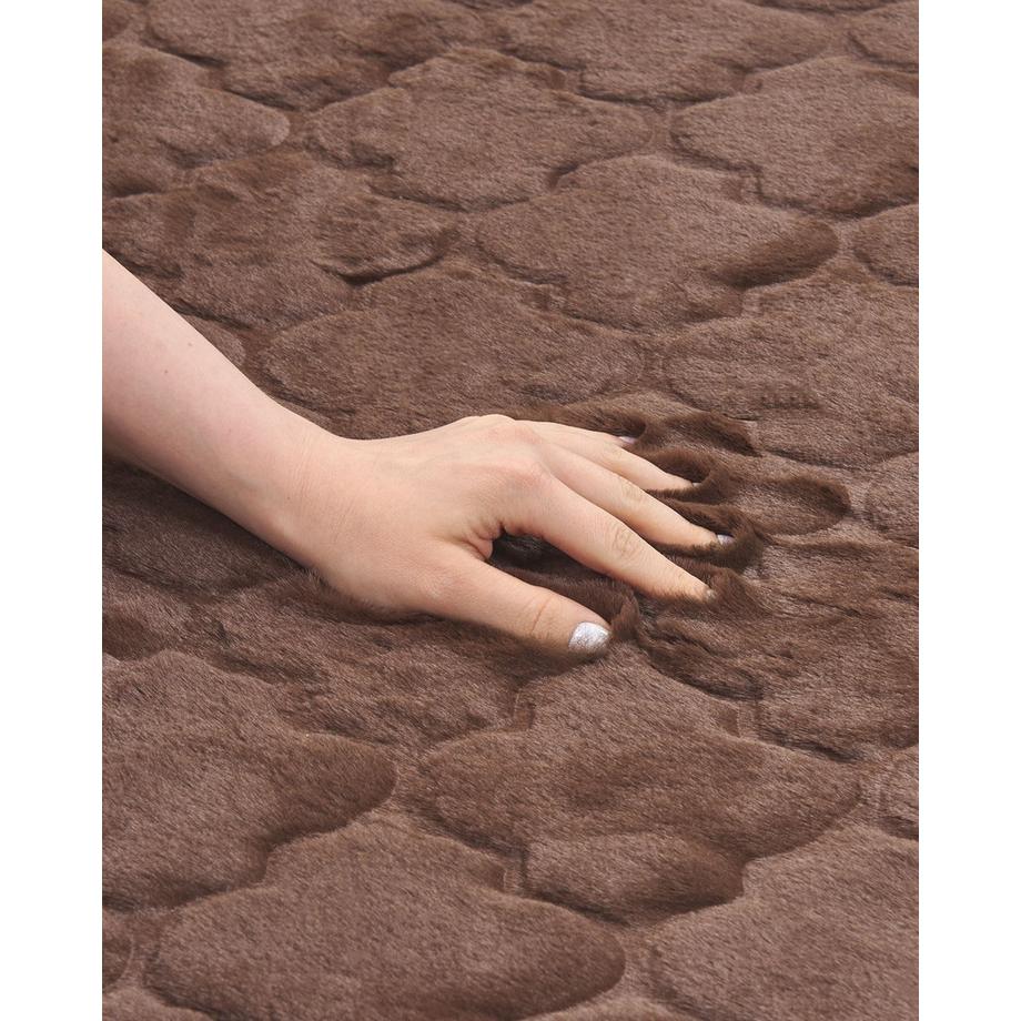 Beliani Tapis en fausse fourrure en Polyester Moderne GHARO  