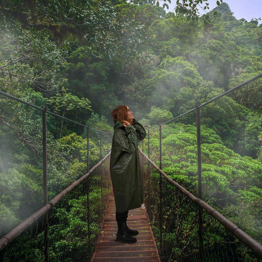 B2X  Dunkelgrüner Regenmantel 