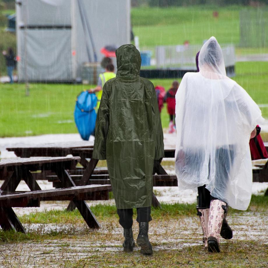 B2X  Dunkelgrüner Regenmantel 