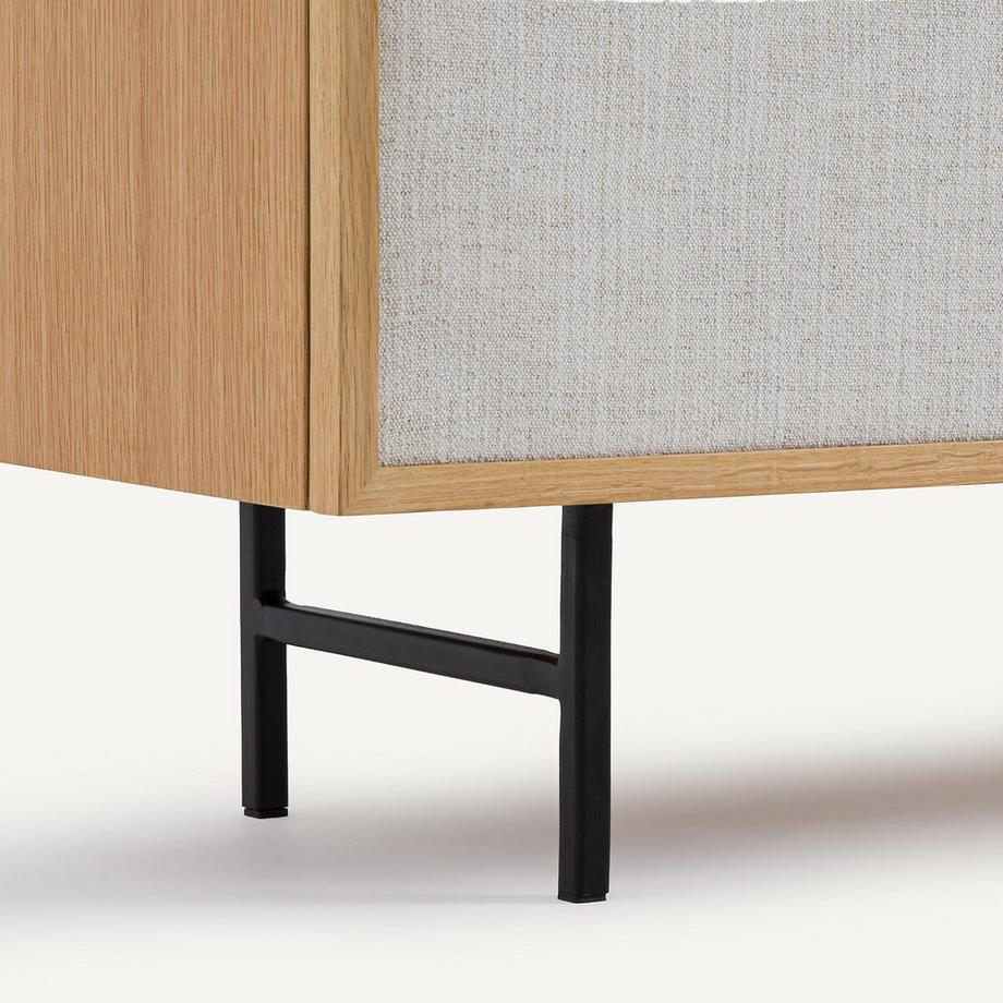 AM.PM TV-Reihenmöbel mit Eichenfurnier und Stoff Pletenice  