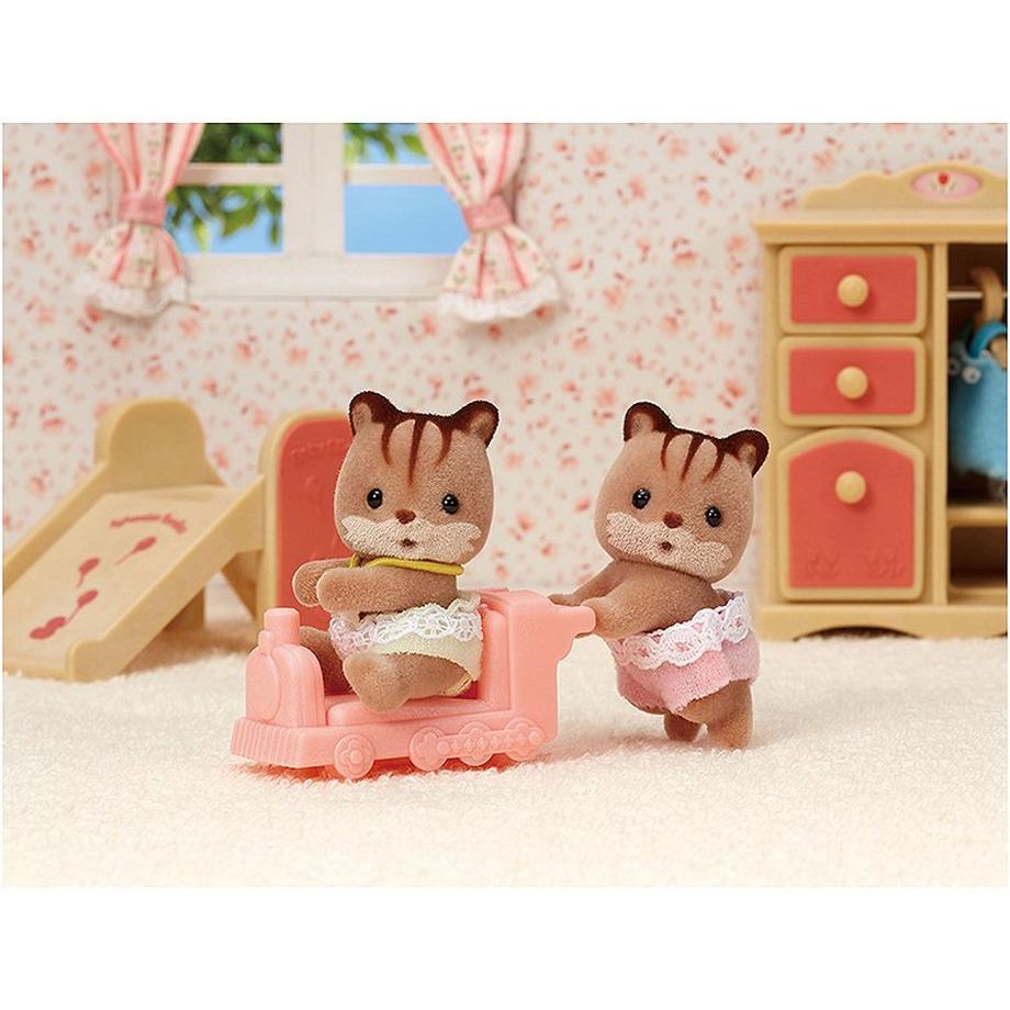Sylvanian Families  Figuren Walnuss Eichhörnchen Zwillinge (5421) 