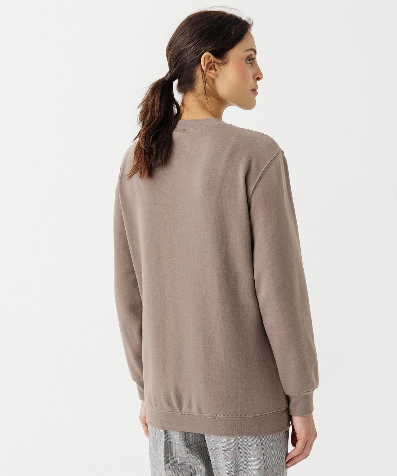 Damart  Sweat-shirt. 