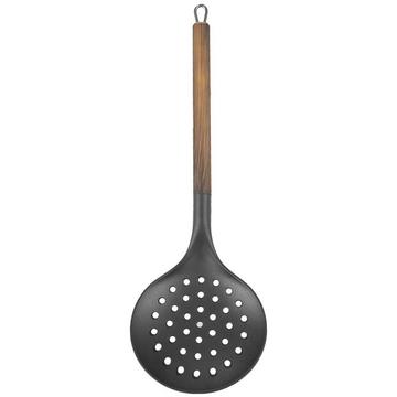 Traditional Szumówka for easy skimming and serving