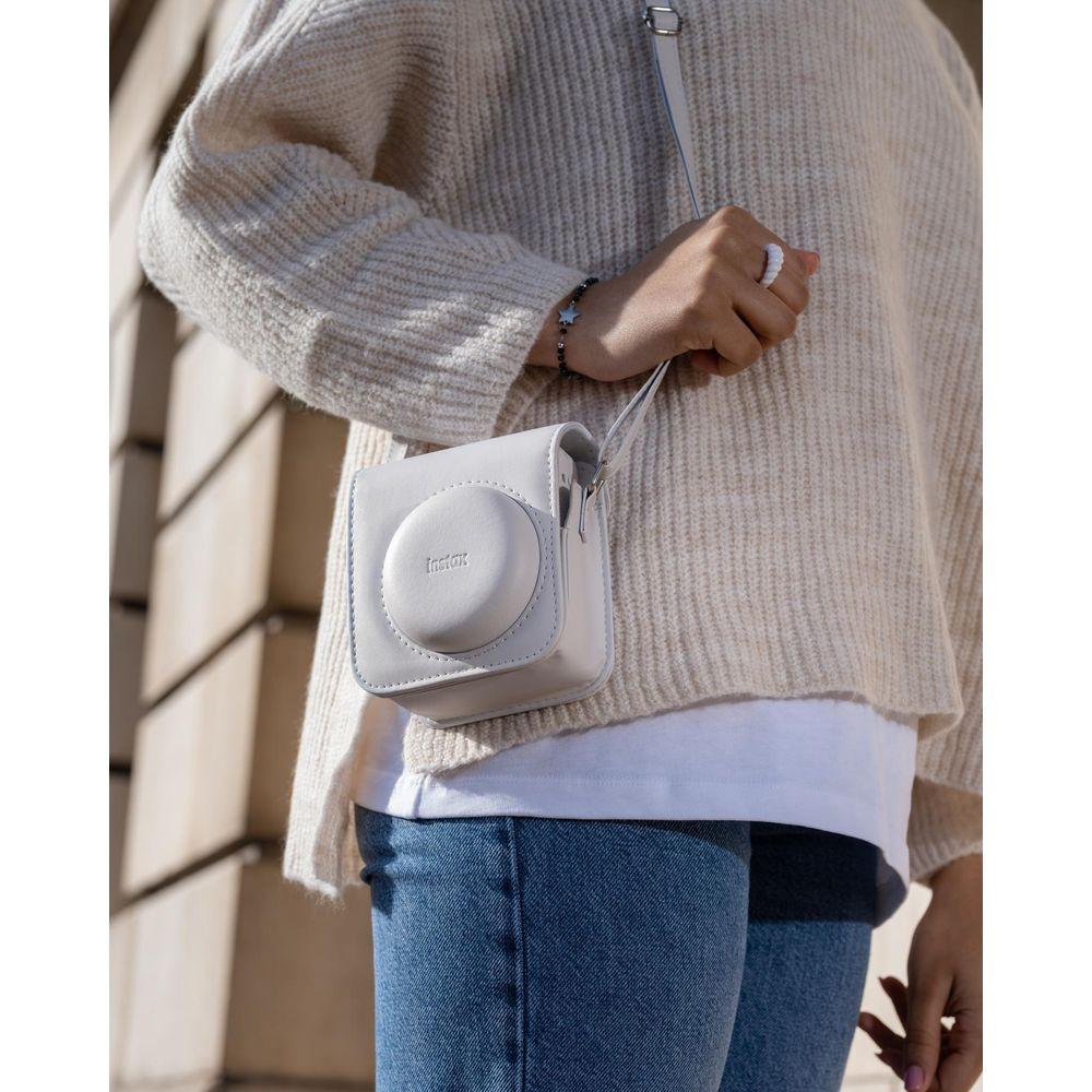 FUJIFILM  instax Mini 12 Tasche claywhite 