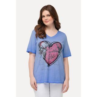 Ulla Popken  T-shirt classica con cuore in tradizionale stile Tracht, scollo a V e mezze maniche 