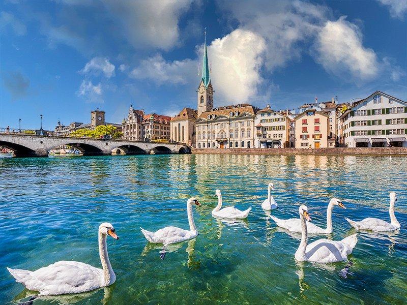 Smartbox  1 oder 2 Übernachtungen im Harry's Home Hotel in der Schweiz oder in Österreich - Geschenkbox 