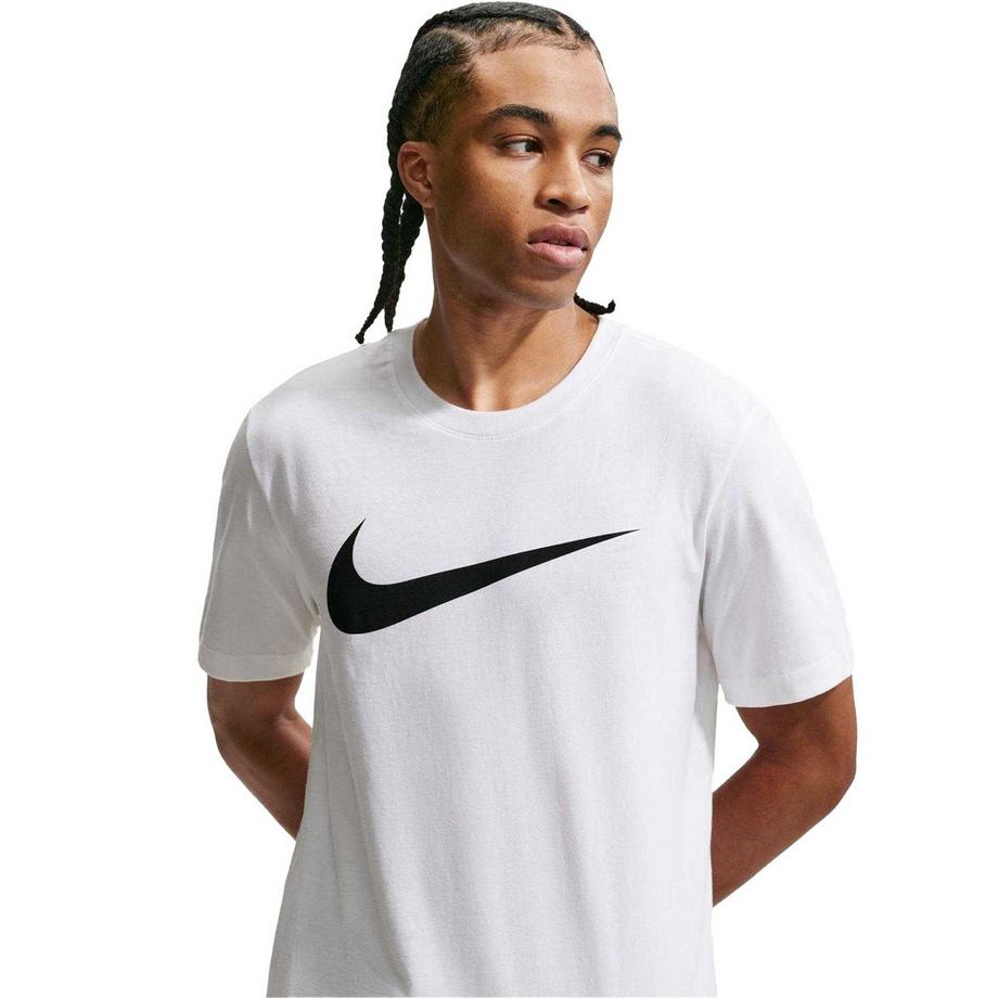 NIKE  Sportswear Club T-Shirt 