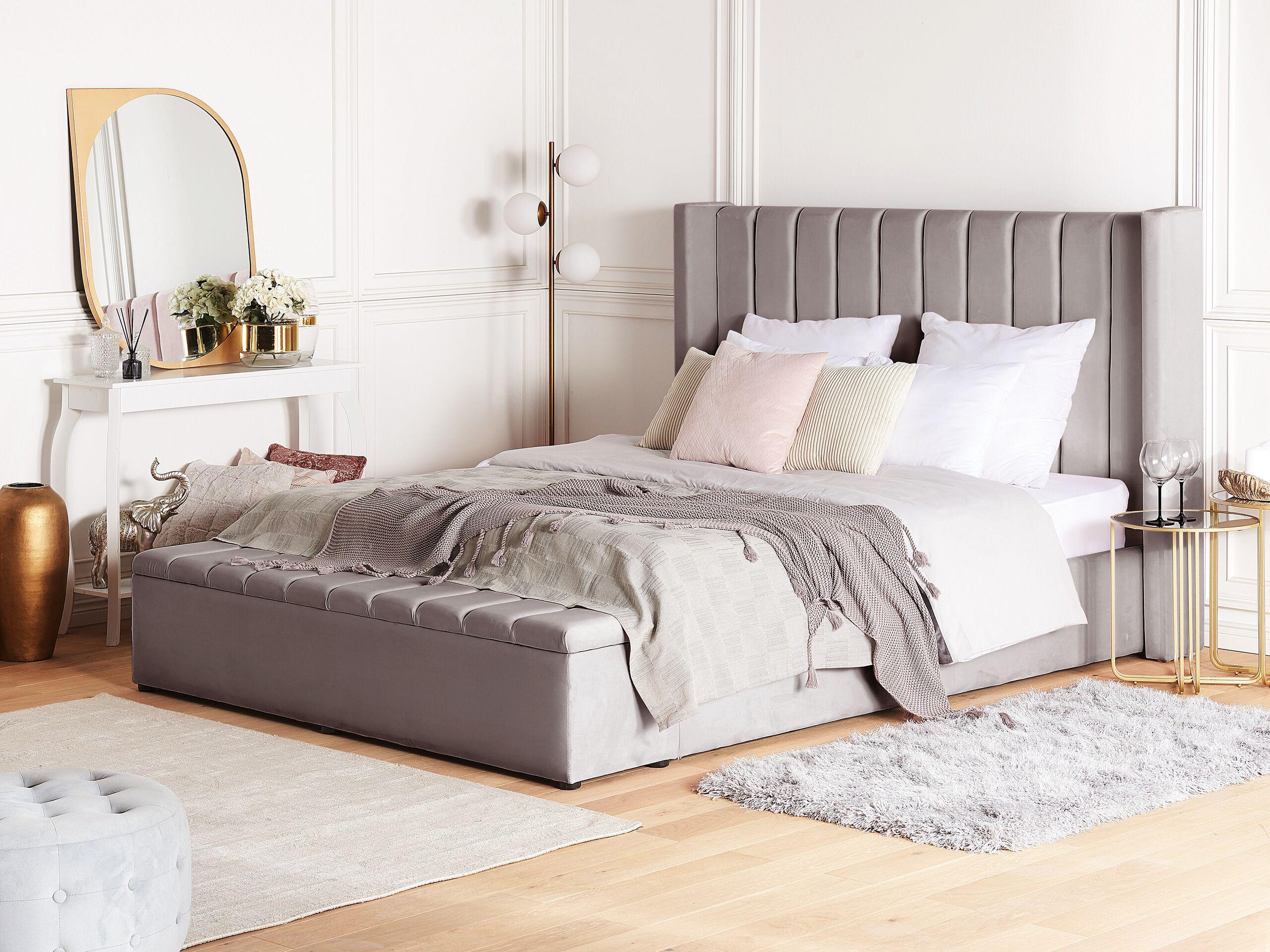 Beliani Bett mit Lattenrost aus Samtstoff Modern NOYERS  