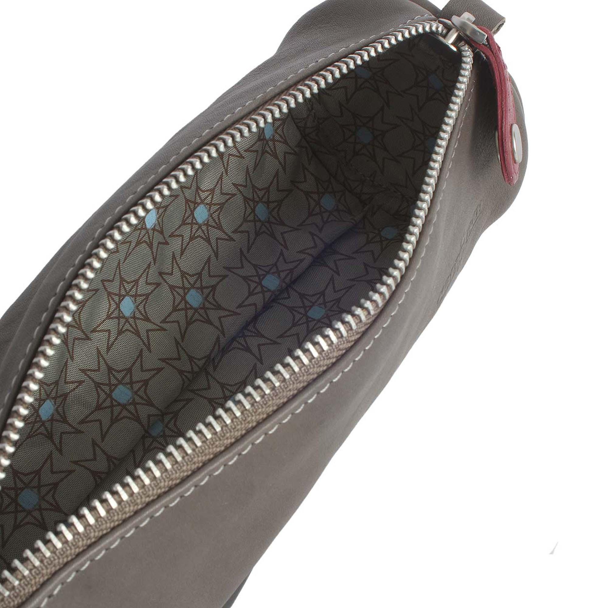 Margelisch Hitch 1 Astuccio  