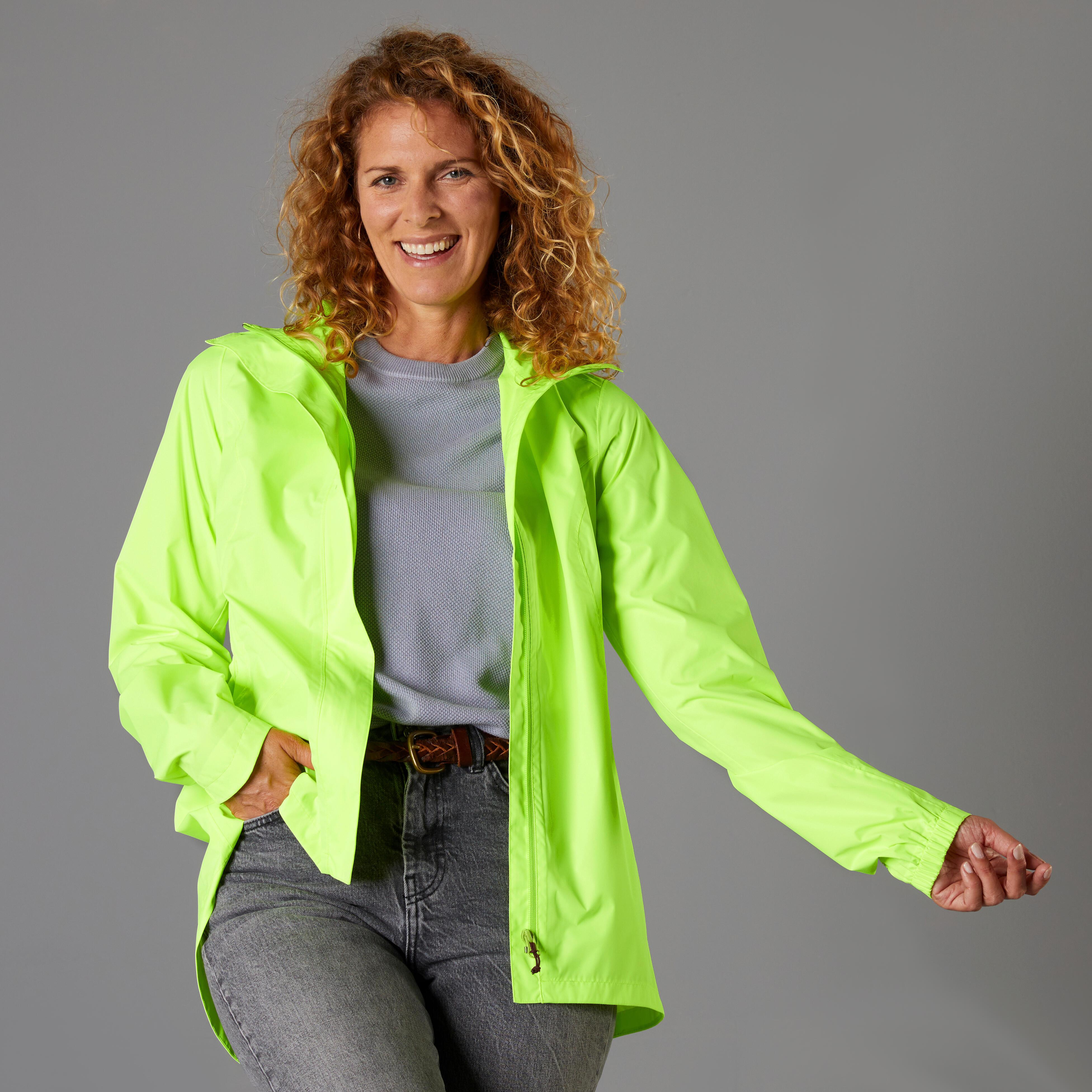 BTWIN  VESTE PLUIE VELO VILLE FEMME 120 JAUNE FLUO CERTIFIÉE EPI VISIBILITÉ JOUR 