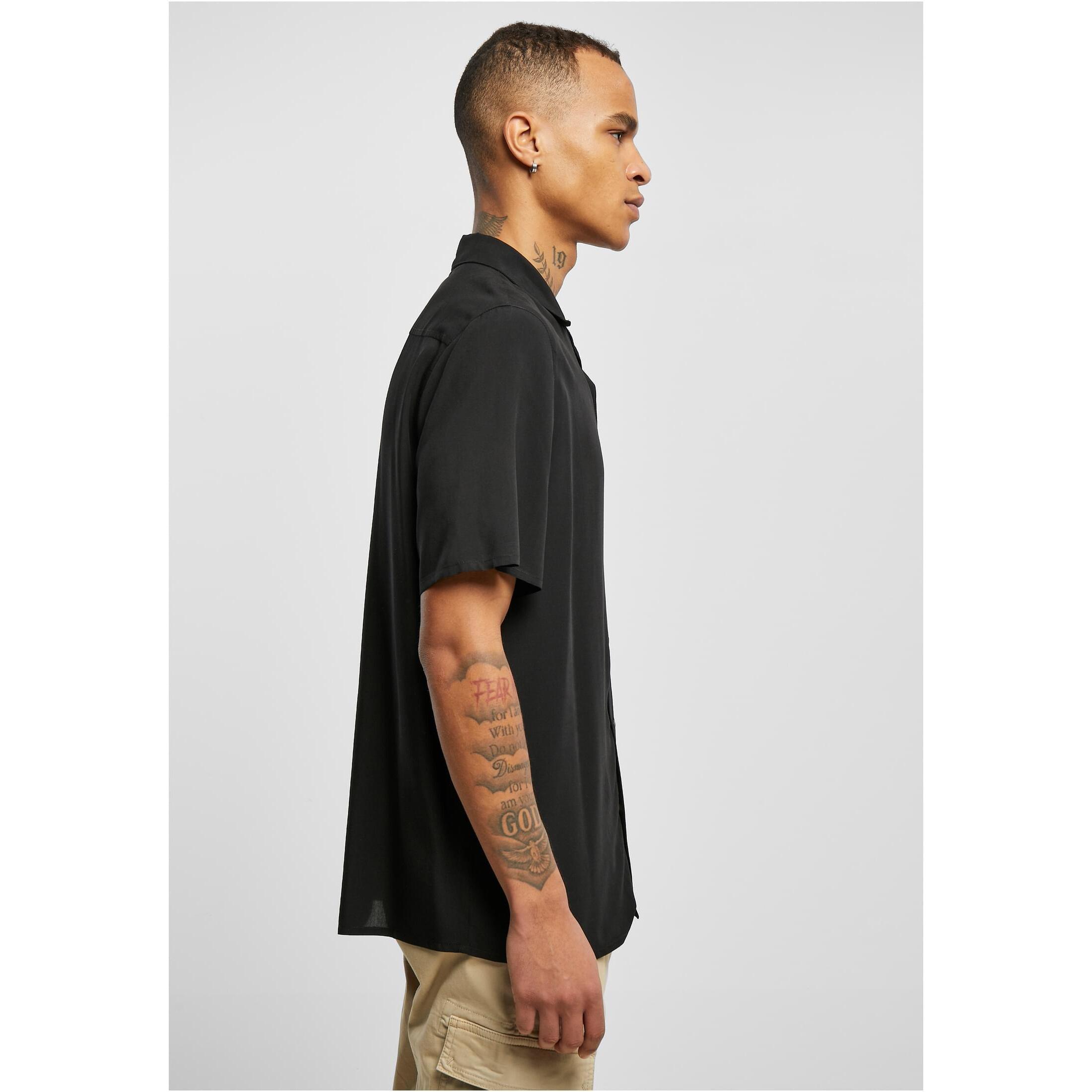 URBAN CLASSICS Viskose Reverskragen Kurzarmhemd  