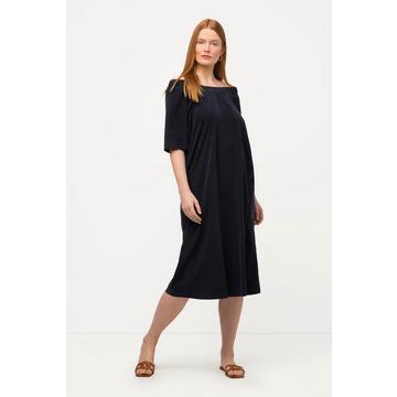 Robe midi en modal. Manches courtes et décolleté Carmen. Silhouette en A.