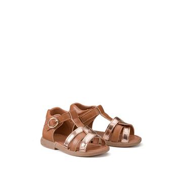 Sandalen mit Riemen