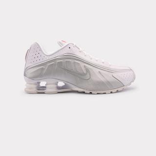 NIKE  Shox R4 - White Metallic Silver 