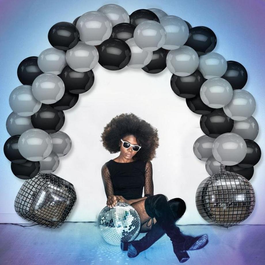 eStore  Aufblasbare Partydekoration – Discokugeln und Luftballons 
