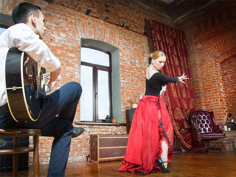 Smartbox  2 magische Übernachtungen in Sevilla mit Flamenco-Show - Geschenkbox 