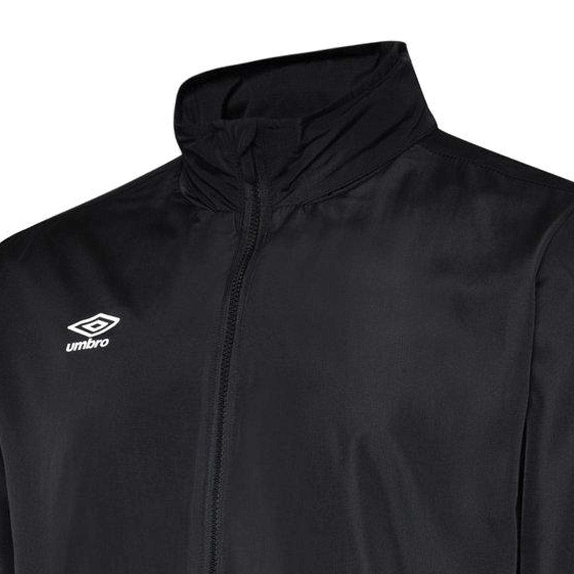Umbro Club Essential Wasserfeste Jacke  