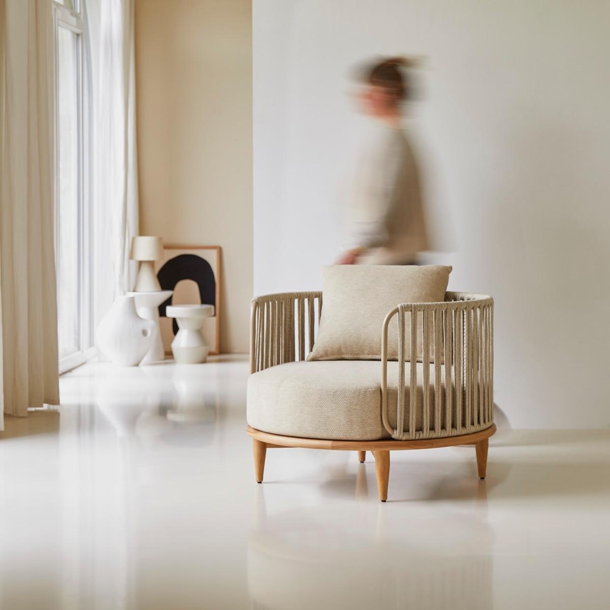 Tikamoon Fauteuil en teck massif et tissu Ezra  