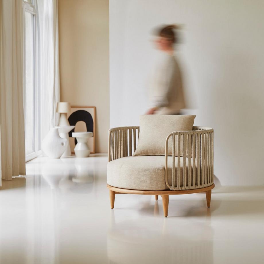 Tikamoon Sessel aus massivem Teakholz und Stoff Ezra  