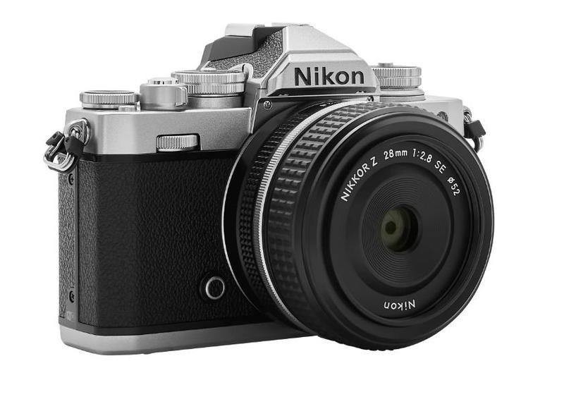 Nikon  Nikon Z fc-Kit (Z 28 mm 1: 2,8 SE) 