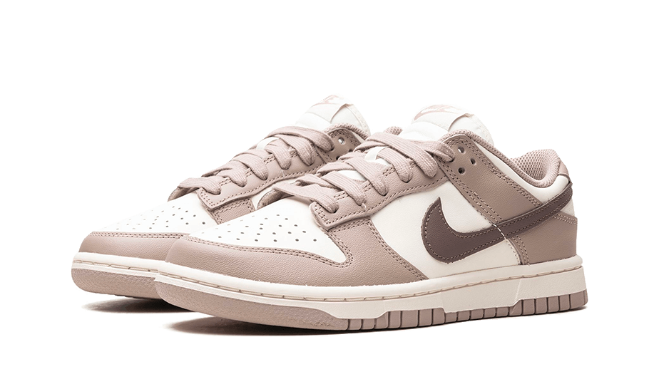 NIKE  Dunk Low Diffused Taupe 