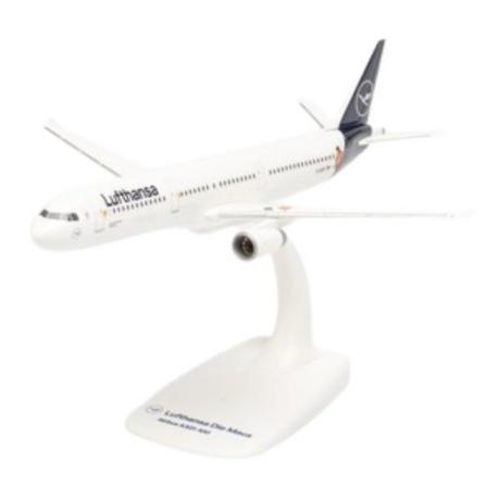 Herpa  Herpa Snap-Fit Flugzeugmodell Lufthansa Airbus A321 Die Maus (1:200) 