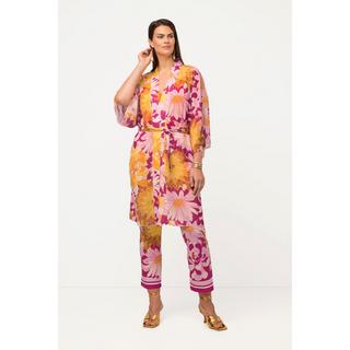 Ulla Popken  Kimono. Imprimé floral. Ceinture à nouer. Col châle et manches 3/4. 