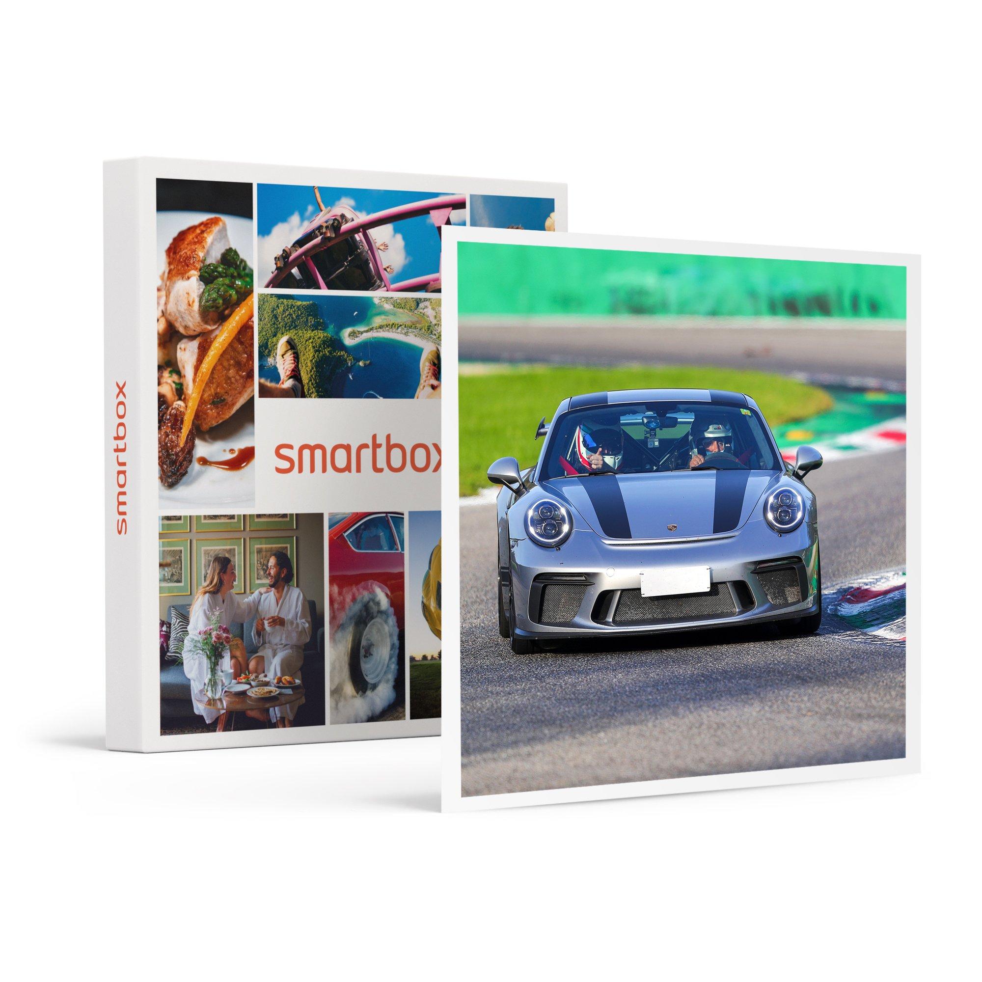 Smartbox  1 Runde mit einem Porsche 911 GT3 auf dem Circuito di Vairano für 1 Person - Geschenkbox 