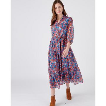 Robe longue fleurie en voile aérien et vaporeux.