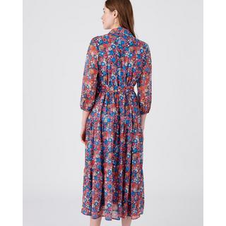 Damart  Robe longue fleurie en voile aérien et vaporeux. 