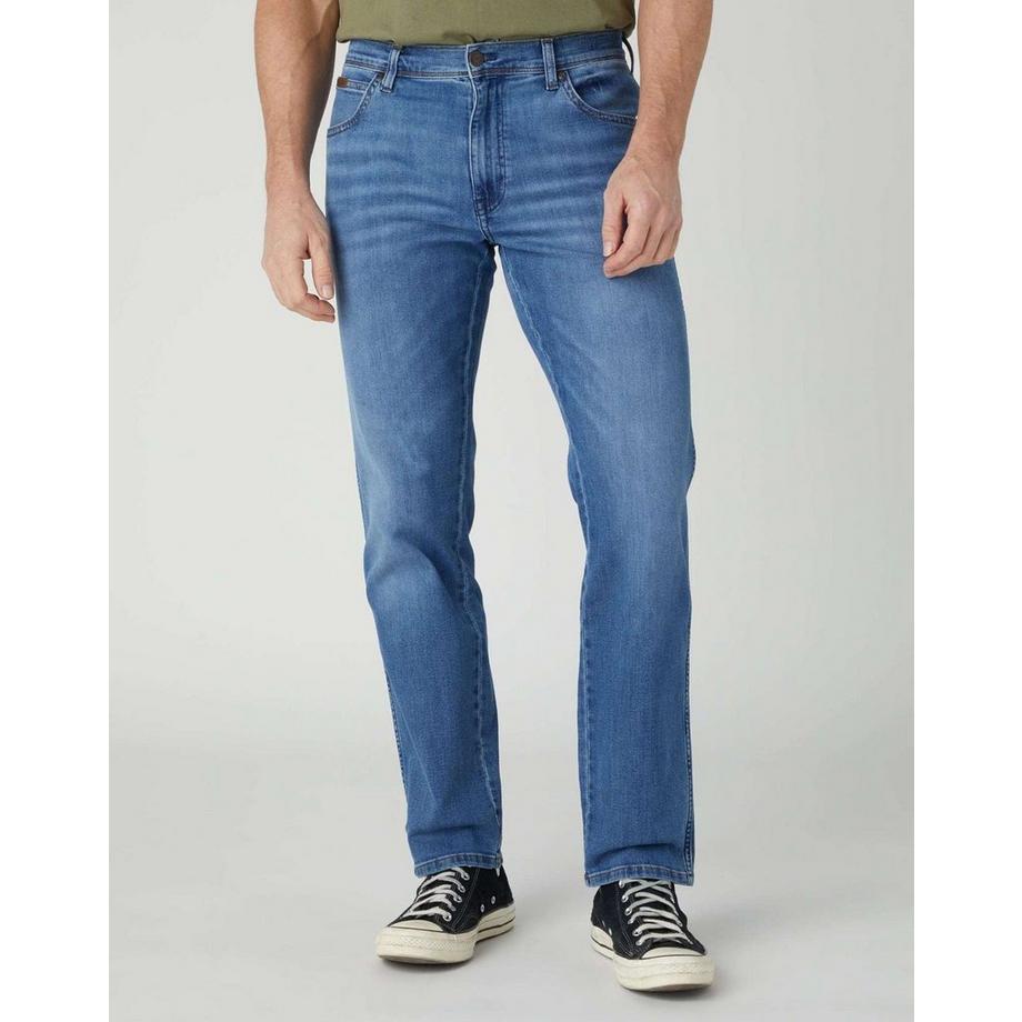 Wrangler Texas Medium Stretch Straight Leg Jeans  