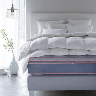 AM.PM Couette en 90% duvet d'oie  