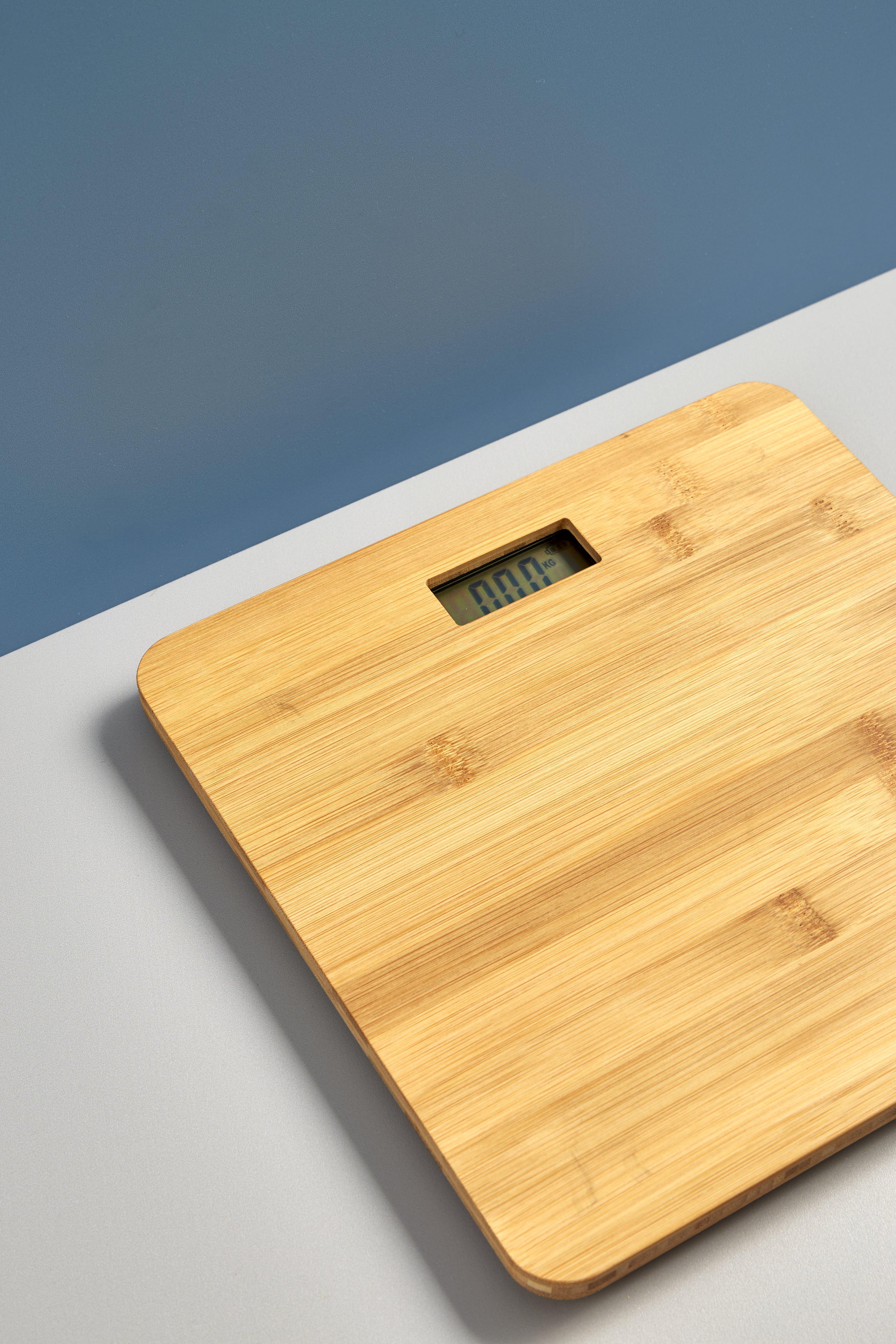 SCHOU  Personenwaage Bambus 