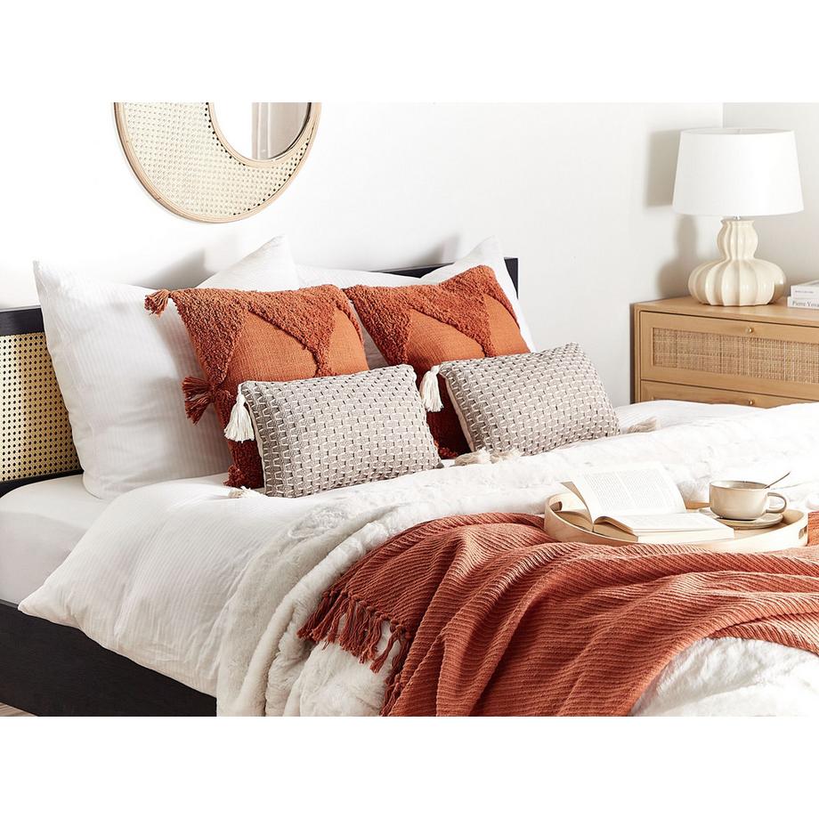 Beliani Dekokissen 2er Set aus Polyester Boho HAKONE  