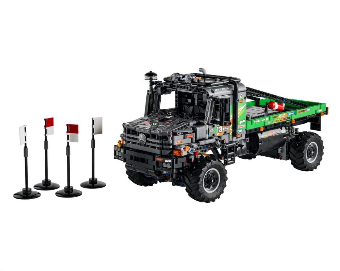 LEGO®  LEGO Technic Camion fuoristrada 4x4 Mercedes-Benz Zetros controllato da app 