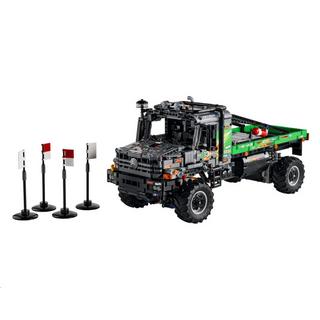 LEGO®  LEGO Technic Camion fuoristrada 4x4 Mercedes-Benz Zetros controllato da app 