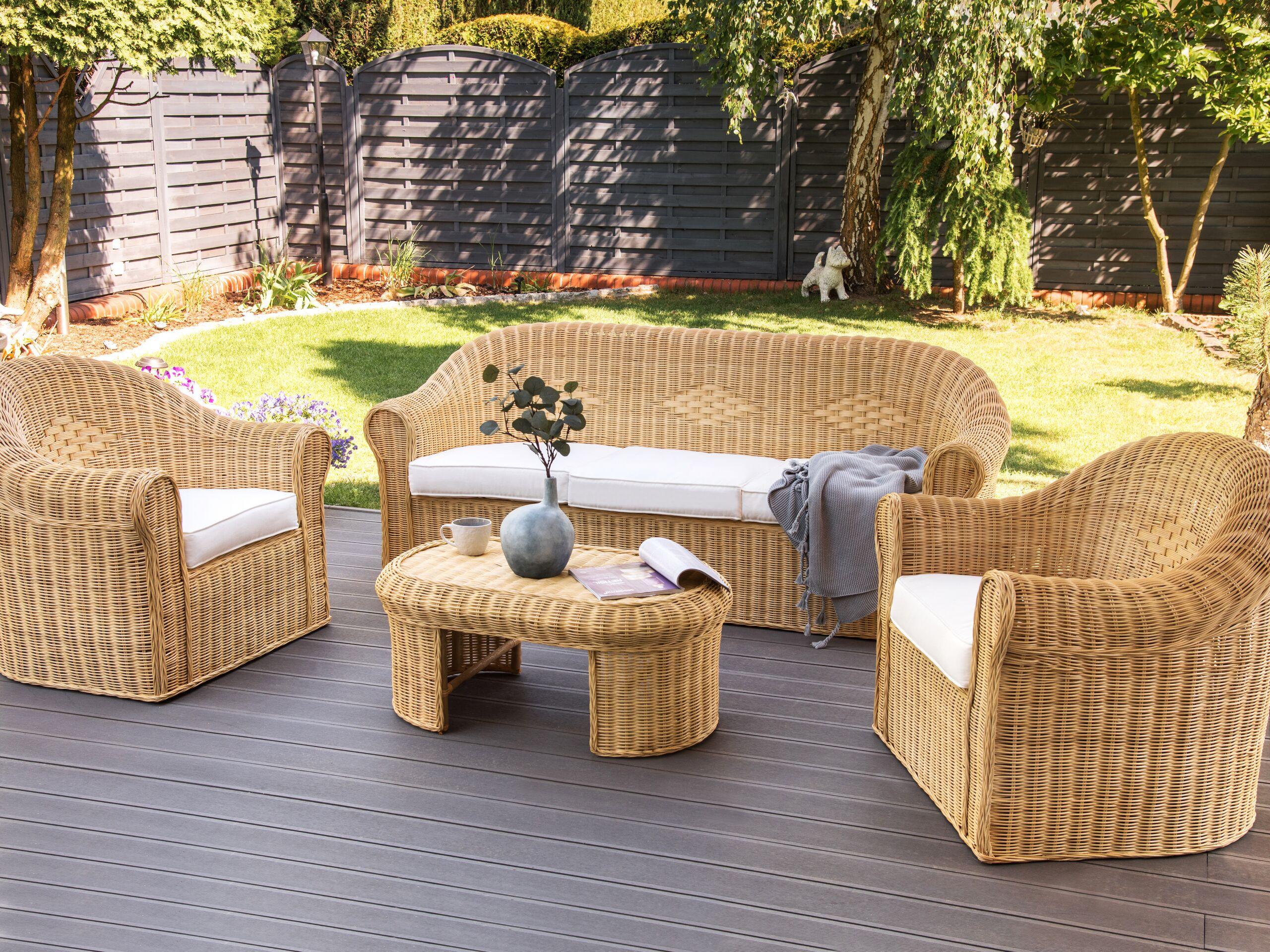 Beliani Lounge Set mit Tisch aus Rattan Boho LIVADEIA  