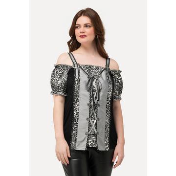 Blouse s'inspirant des tenues traditionnelles bavaroises. Bretelles, dentelle et laçage. Manches courtes