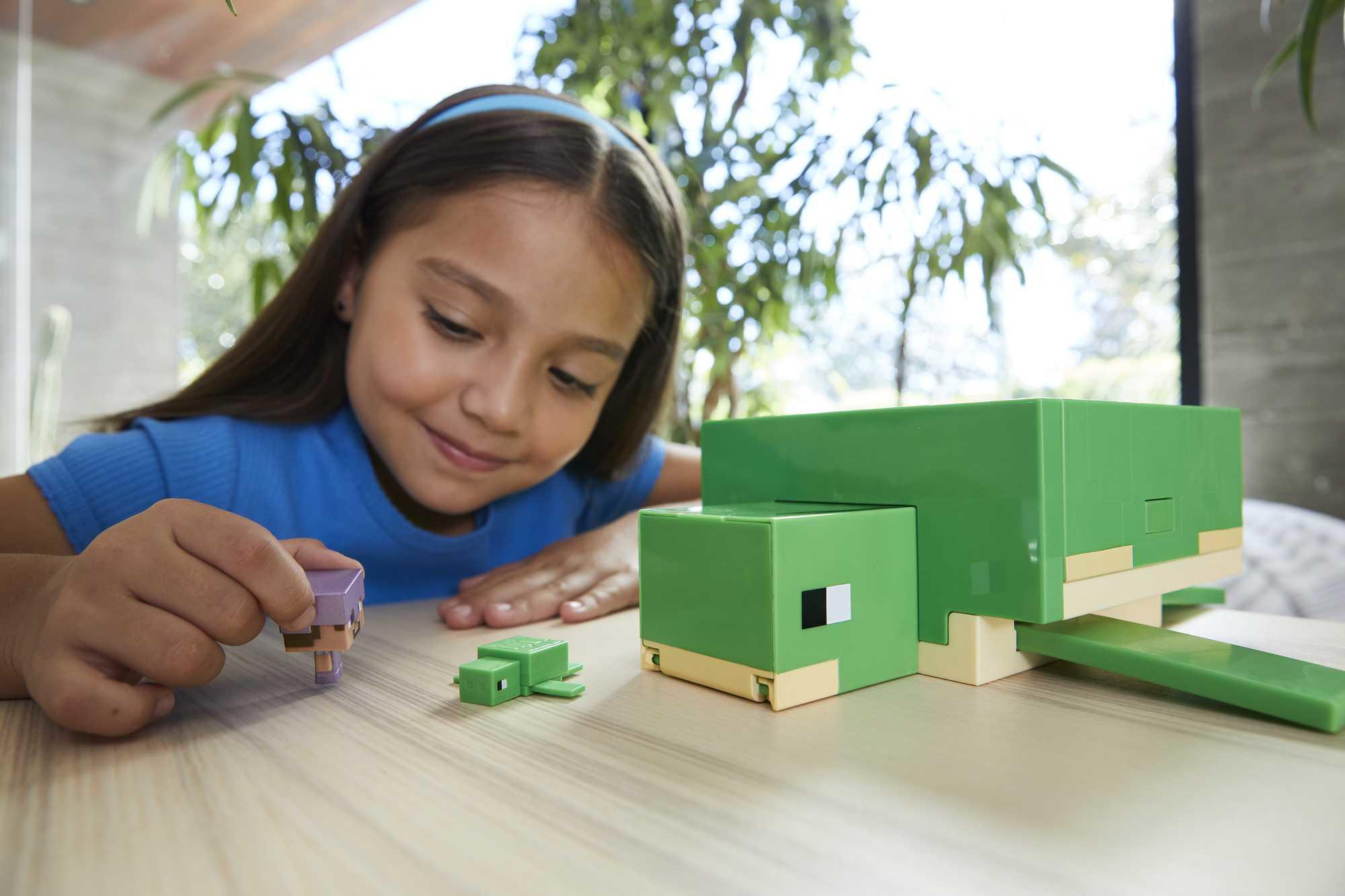 Mattel  Minecraft Minis Turtle Case 