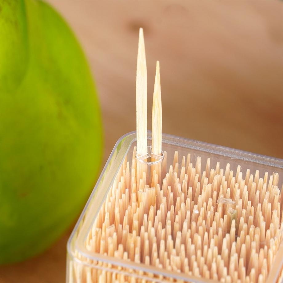 Northix  Holzzahnstocher in praktischer Verpackung für Snacks und Mahlzeiten 