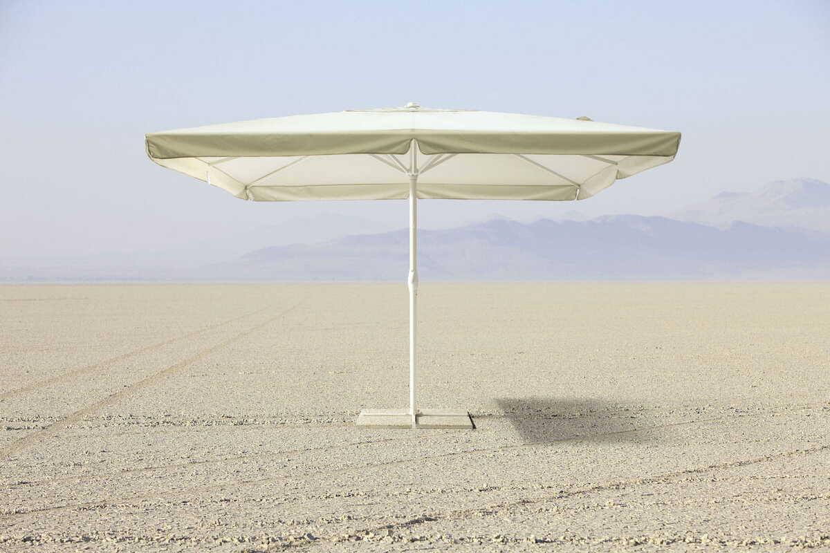 mutoni Parasol Alghero blanc 400x400  