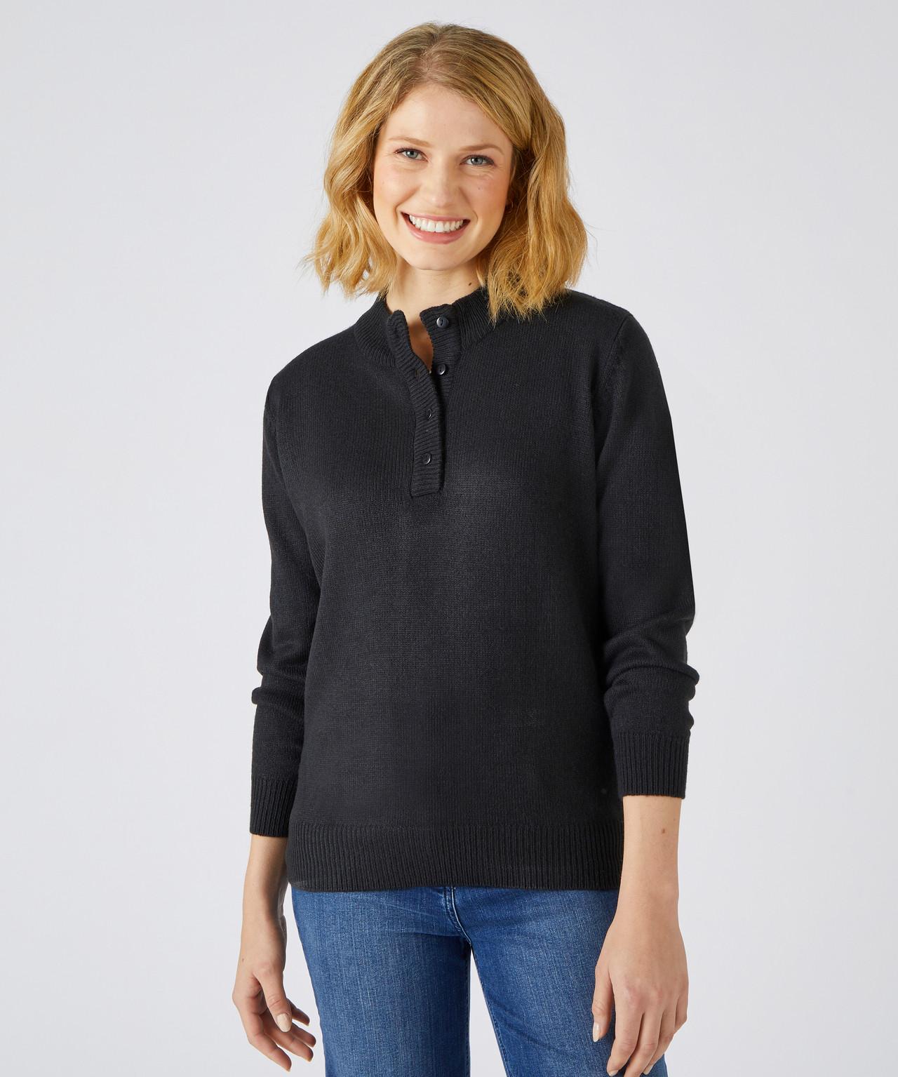 Damart  Pull col montant, maille jersey souple. 