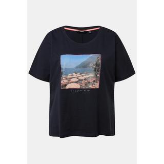 Ulla Popken  T-shirt dal taglio oversize con design fotografico, scollo a girocollo e mezze maniche 