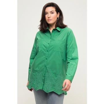 Camicia dal taglio oversize con ricami sull'orlo, collo da camicia e maniche lunghe