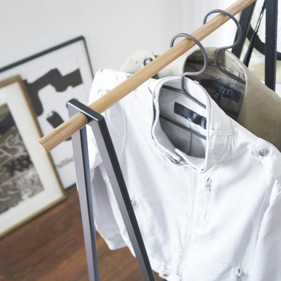 Yamazaki Portant en métal et bois - H140 cm  