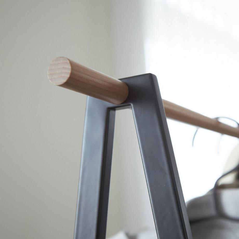 Yamazaki Portant en métal et bois - H140 cm  